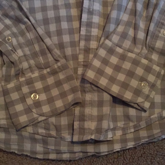 Men’s button up long sleeve - Picture 2 of 4